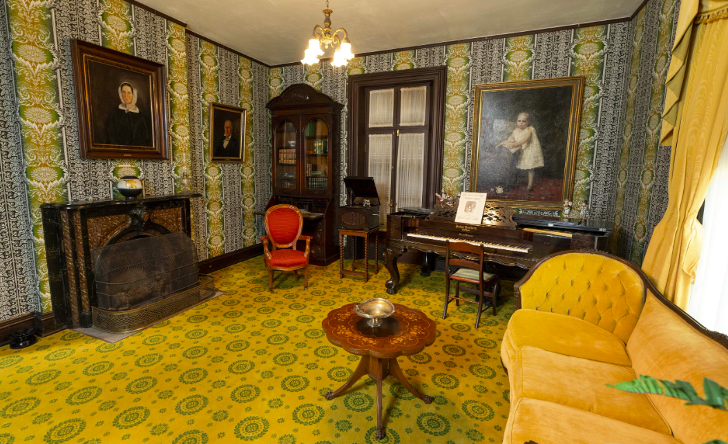 Historic Maplewood House Clio